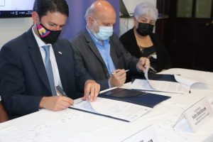 ATP y Zona Libre de Colón suscriben convenio para instalar  un nuevo centro de visitantes